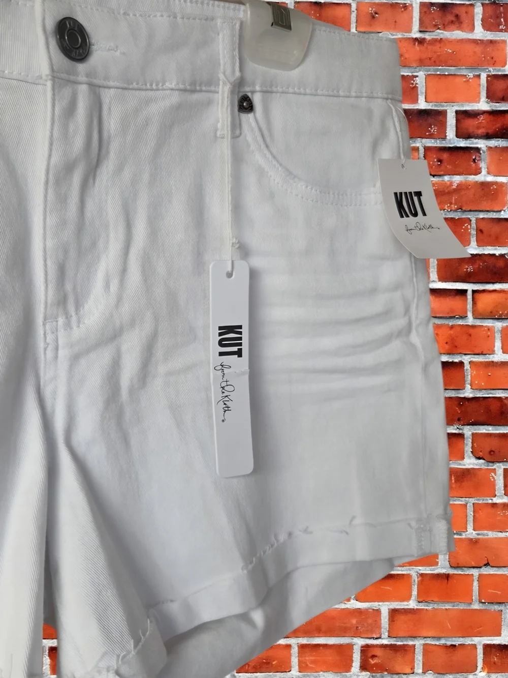 NWT KUT from the Kloth Katy White Denim Boyfriend Shorts Size 12